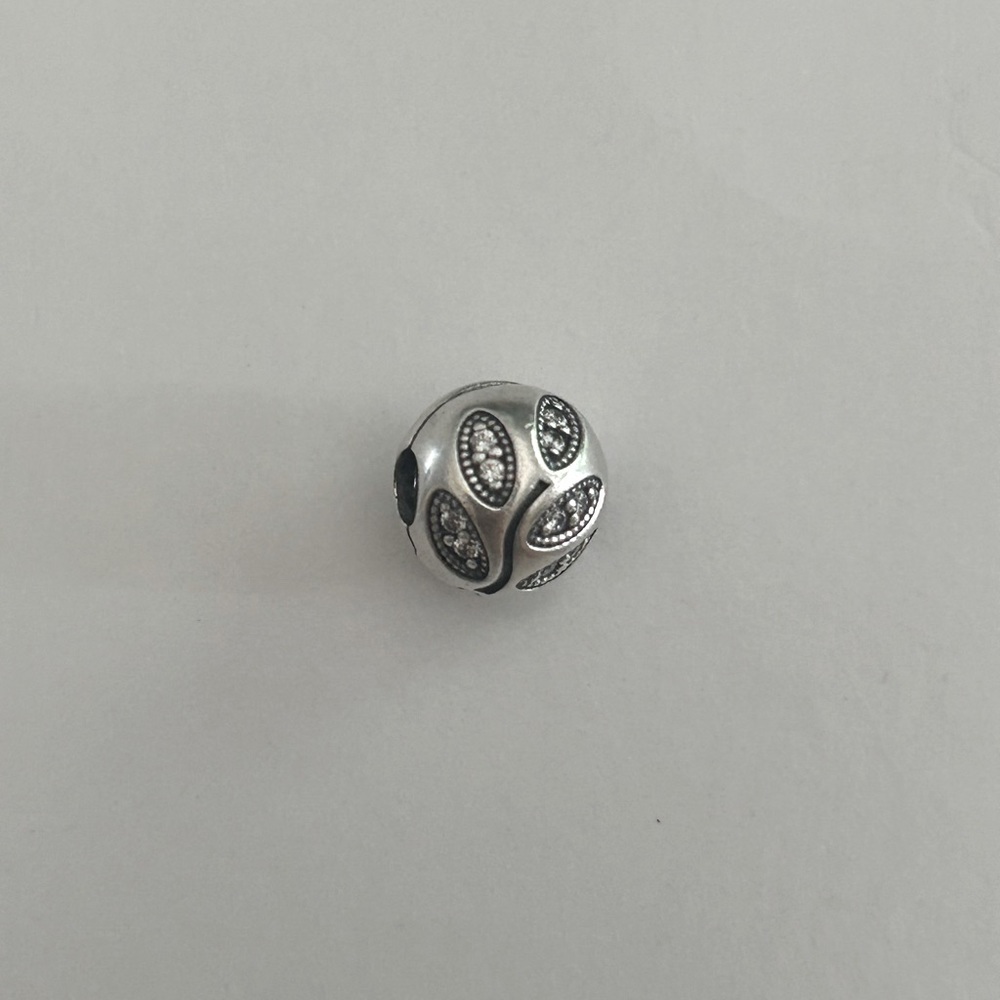 Authentic Pandora Sparkling Leaves clip. ALE 925 stamp is inside as shown